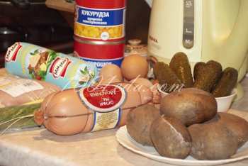 Салат “Оливье” с куриным филе: рецепт с пошаговым фото